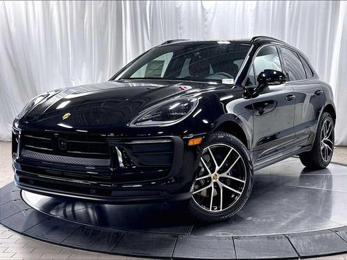 JET BLACK MET 2026 Porsche Macan Macan