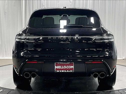 2026 Porsche Macan AWD