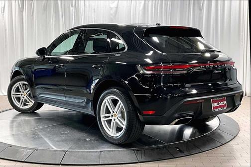 2025 Porsche Macan AWD