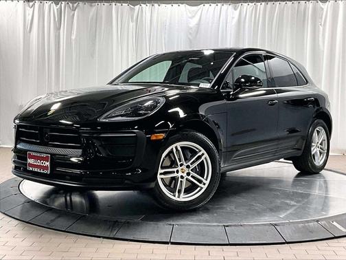 2025 Porsche Macan AWD
