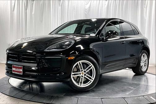 2025 Porsche Macan AWD