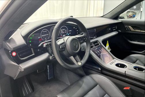 2025 Porsche Taycan Turbo
