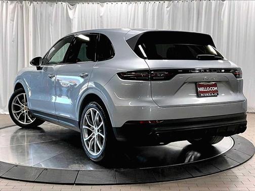 2023 Porsche Cayenne Cayenne