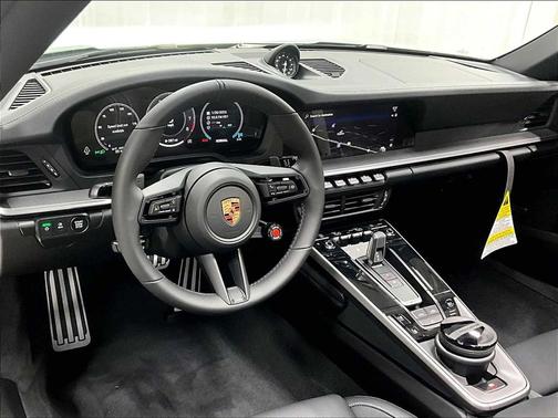 2026 Porsche 911 Carrera 4S Cabriolet