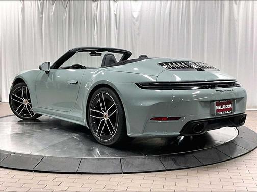 2026 Porsche 911 Carrera 4S Cabriolet