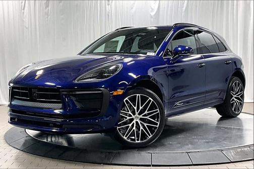 2026 Porsche Macan AWD