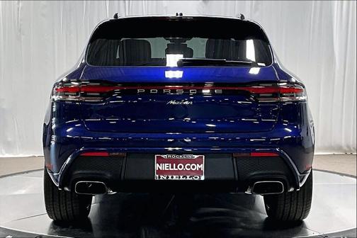 2026 Porsche Macan AWD