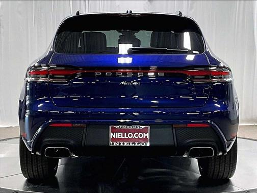2026 Porsche Macan AWD