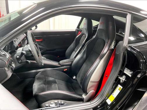 2021 Porsche 718 Cayman GT4