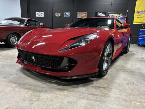 2020 Ferrari 812 Superfast Base