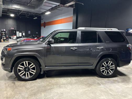 2020 Toyota 4Runner SR5