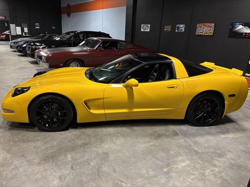 2000 Chevrolet Corvette Base