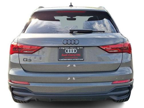 2024 Audi Q3 45 S line Premium