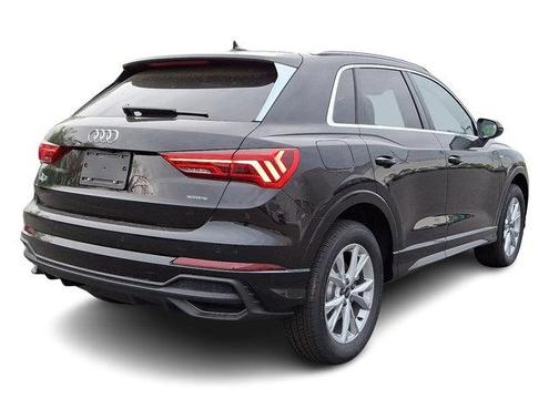 2025 Audi Q3 45 S line Premium