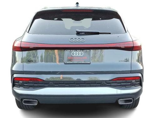 2025 Audi Q5 2.0T quattro Premium
