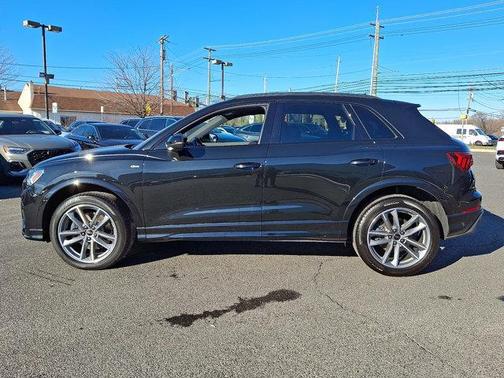 2025 Audi Q3 45 S line Premium