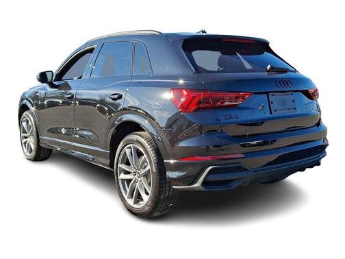 2025 Audi Q3 45 S line Premium