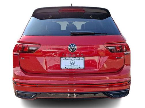 2024 Volkswagen Tiguan 2.0T SE R-Line Black