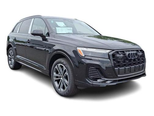 2025 Audi Q7 45 Premium