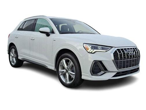 2024 Audi Q3 45 S line Premium