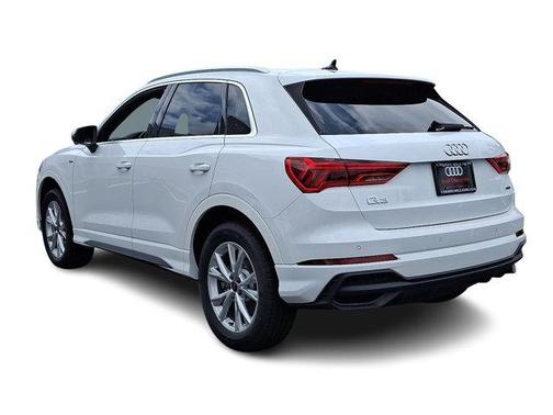 2025 Audi Q3 45 S line Premium