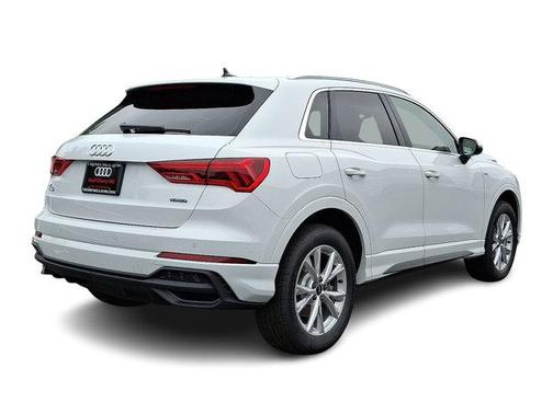 2025 Audi Q3 45 S line Premium