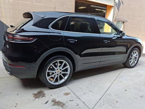 2022 Porsche Cayenne