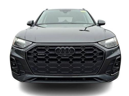 Daytona Gray Pearl Effect 2022 Audi Q5 45 S line Premium Plus