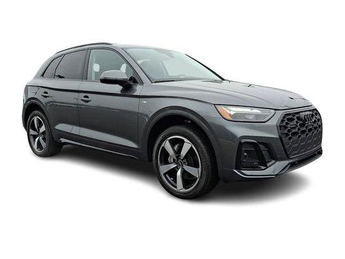 Daytona Gray Pearl Effect 2022 Audi Q5 45 S line Premium Plus
