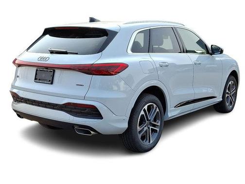 2025 Audi Q5 2.0T quattro Premium