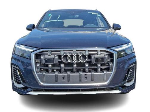 2025 Audi Q7 55 Premium Plus