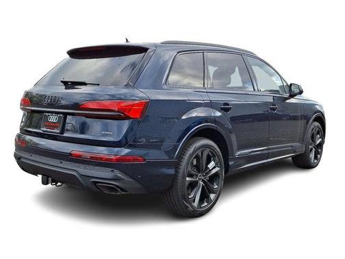 2025 Audi Q7 55 Premium Plus