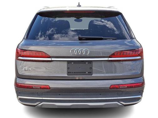2021 Audi Q7 55 Premium