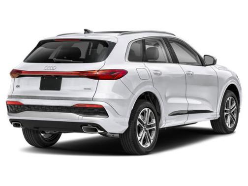 Glacier White Metallic 2026 Audi Q5 PLUS