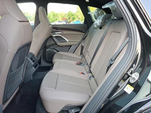 2025 Audi Q5 2.0T quattro Premium