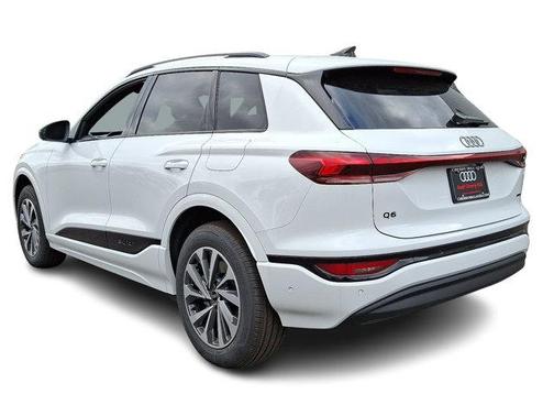 2025 Audi Q6 e-tron Premium