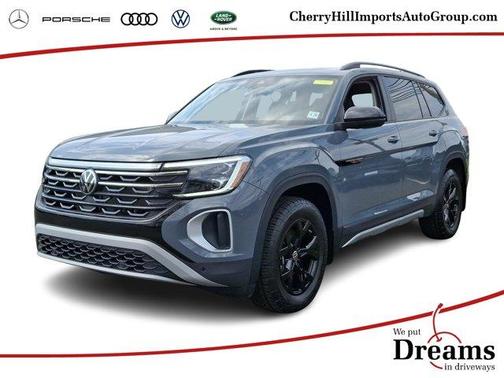 2024 Volkswagen Atlas 2.0T Peak Edition SEL