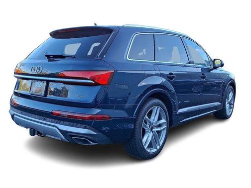 2025 Audi Q7 55 Premium Plus