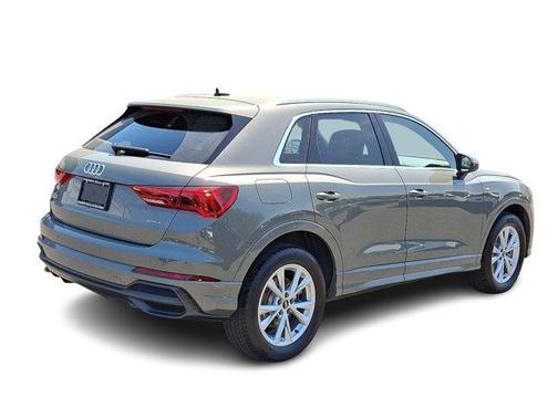 2022 Audi Q3 45 S line Premium