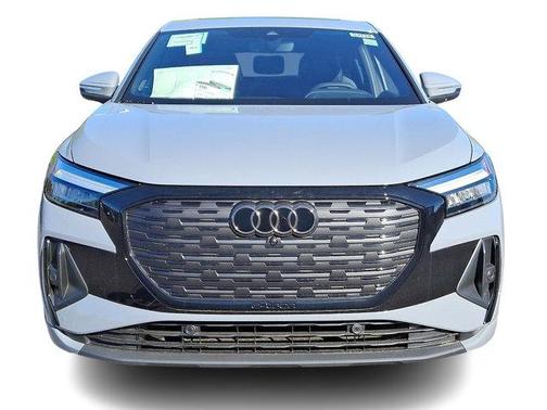 2025 Audi Q4 e-tron 55 quattro Premium