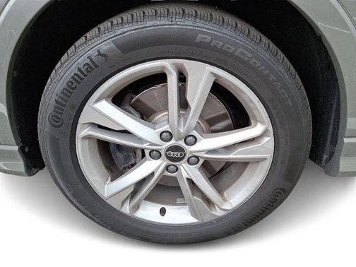 2024 Audi Q3 45 S line Premium