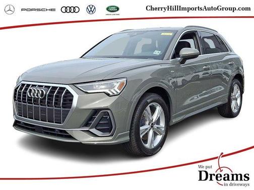2024 Audi Q3 45 S line Premium