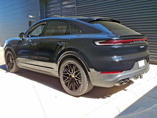 2024 Porsche Cayenne AWD