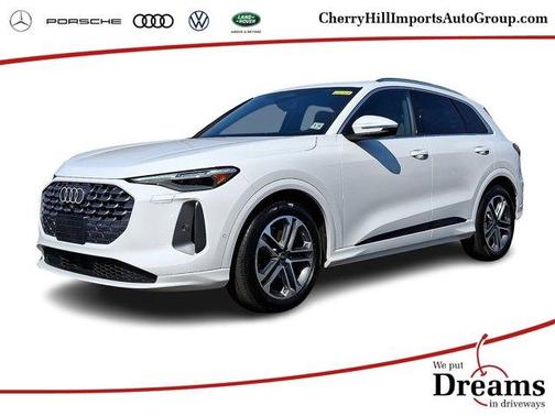 Arkona White 2025 Audi Q5 2.0T quattro Premium