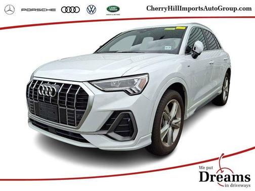 2023 Audi Q3 45 S line Premium