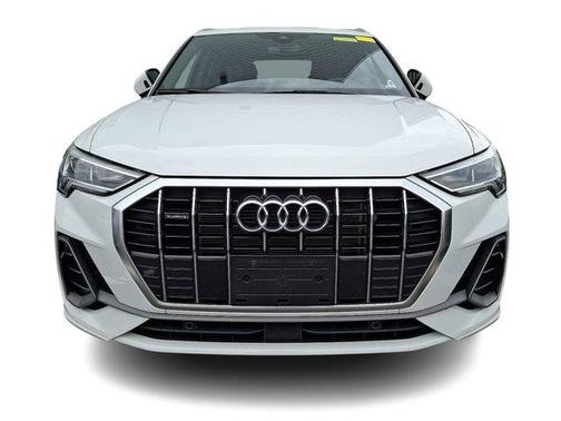 2023 Audi Q3 45 S line Premium