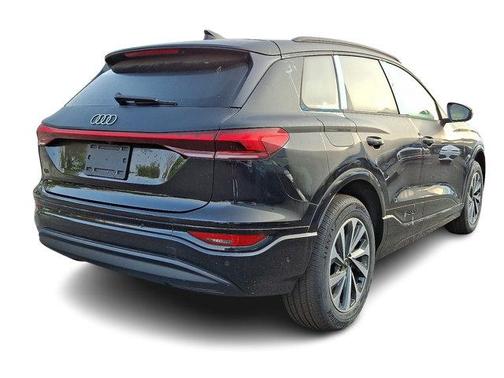 2025 Audi Q6 e-tron Premium