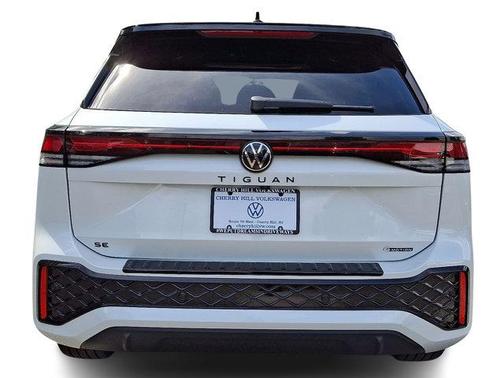 2025 Volkswagen Tiguan 2.0T SE R-Line Black