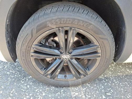 2022 Volkswagen Atlas 3.6 V6 SEL R-Line Black