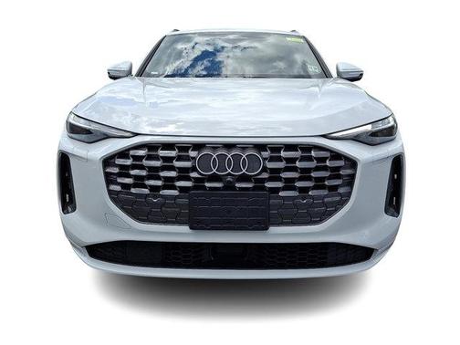 Glacier White Metallic 2025 Audi Q5 2.0T quattro Premium
